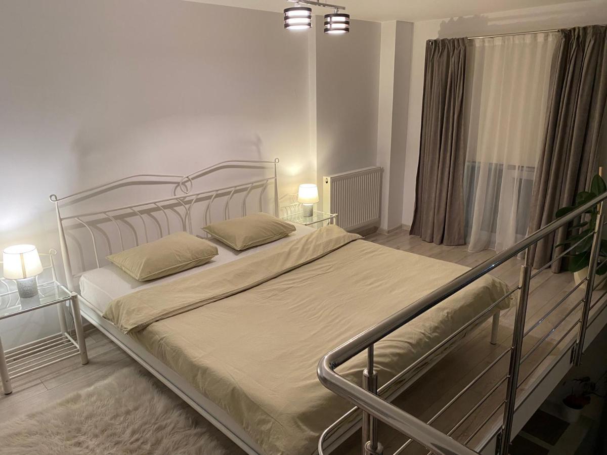 דירות אורדאה Apartament Ana Premium מראה חיצוני תמונה
