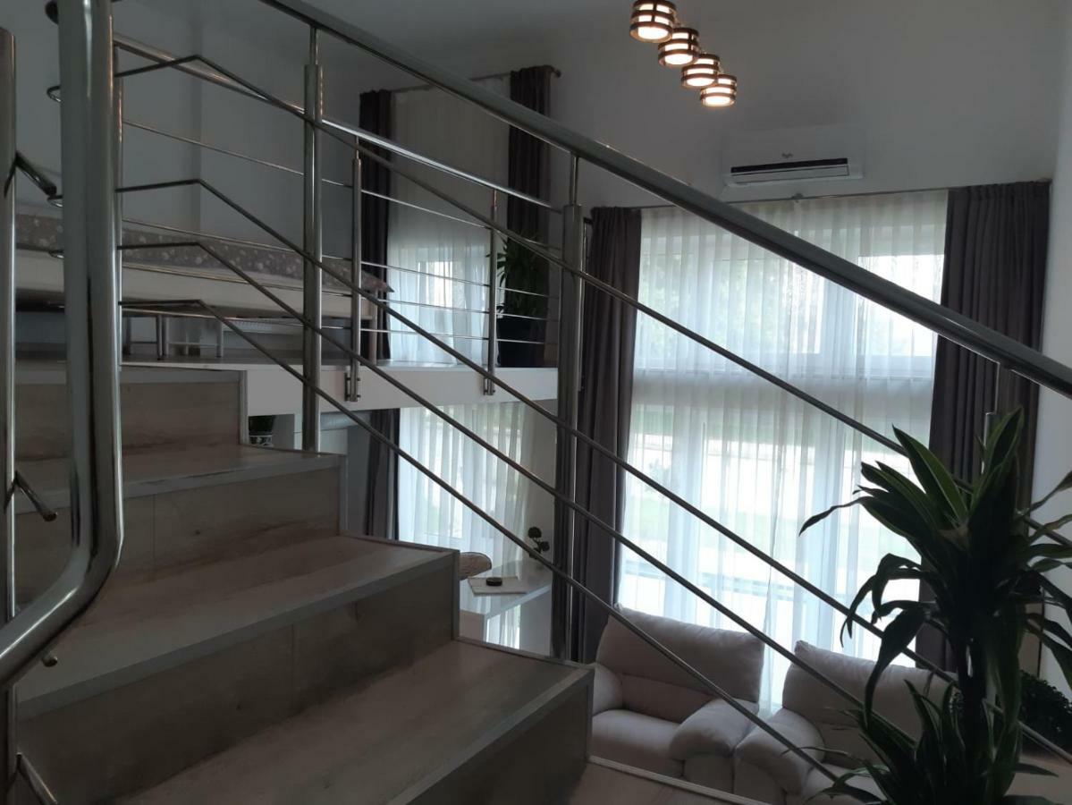 דירות אורדאה Apartament Ana Premium מראה חיצוני תמונה